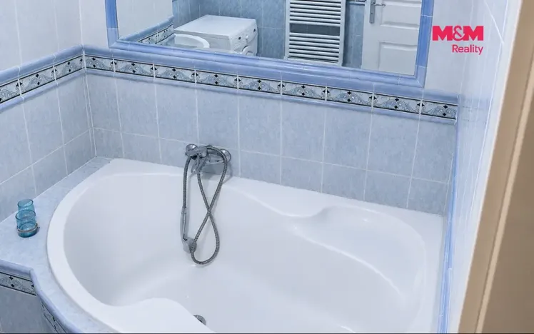Prodej bytu 3+kk, Praha - Újezd, Pastevců, 88 m2