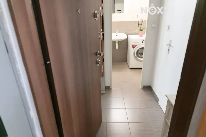 Pronájem bytu 1+kk, Zlín, U Trojáku, 27 m2