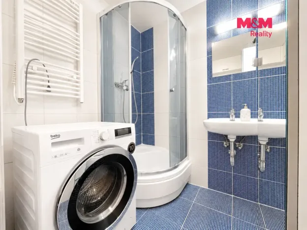 Pronájem bytu 2+kk, Praha - Prosek, Vysočanská, 37 m2