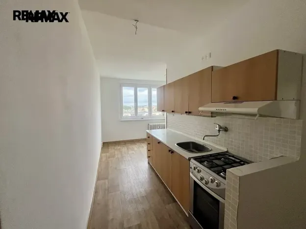 Pronájem bytu 3+1, Kadaň, Na Podlesí, 68 m2