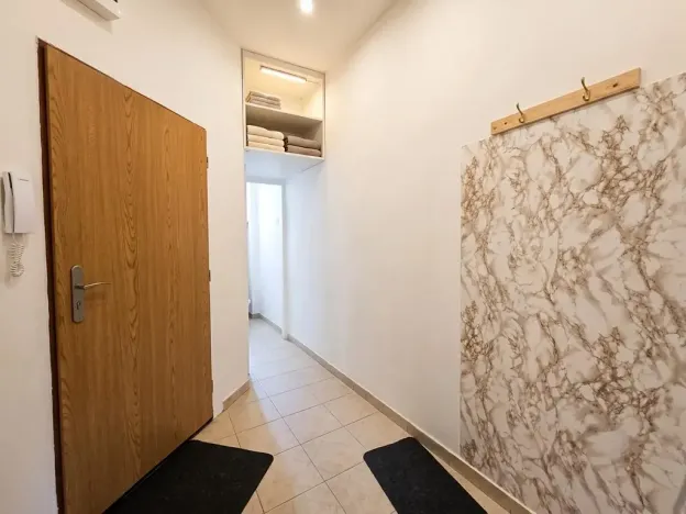 Pronájem bytu 2+kk, Teplice, Denisova, 44 m2