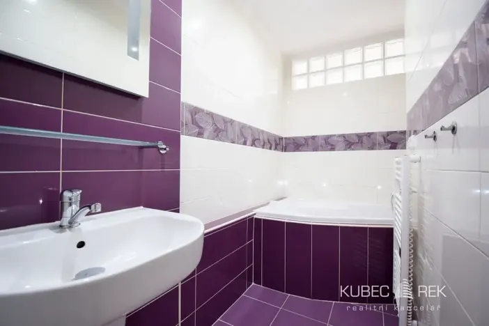 Pronájem bytu 3+1, Tábor, Buzulucká, 63 m2