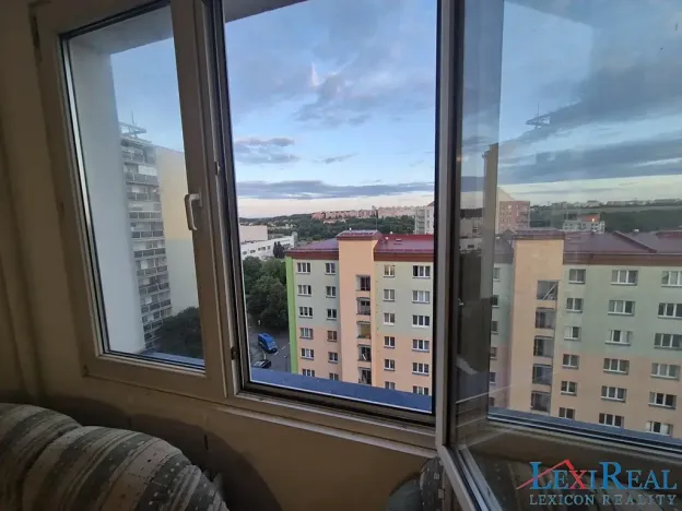 Pronájem bytu 1+kk, Praha - Záběhlice, Přesličková, 30 m2
