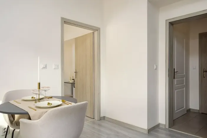 Pronájem bytu 2+kk, Praha - Vršovice, Košická, 36 m2