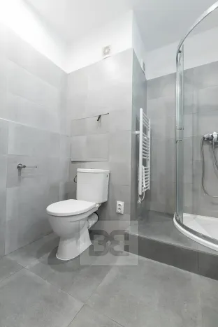 Pronájem bytu 1+kk, Praha - Modřany, Angelovova, 31 m2
