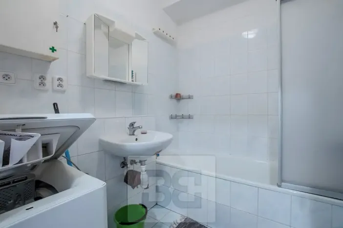 Pronájem bytu 1+kk, Praha - Čakovice, Marty Krásové, 29 m2