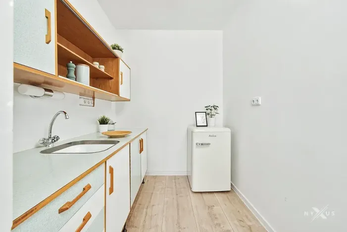 Prodej bytu 2+kk, Praha - Kobylisy, Šimůnkova, 32 m2
