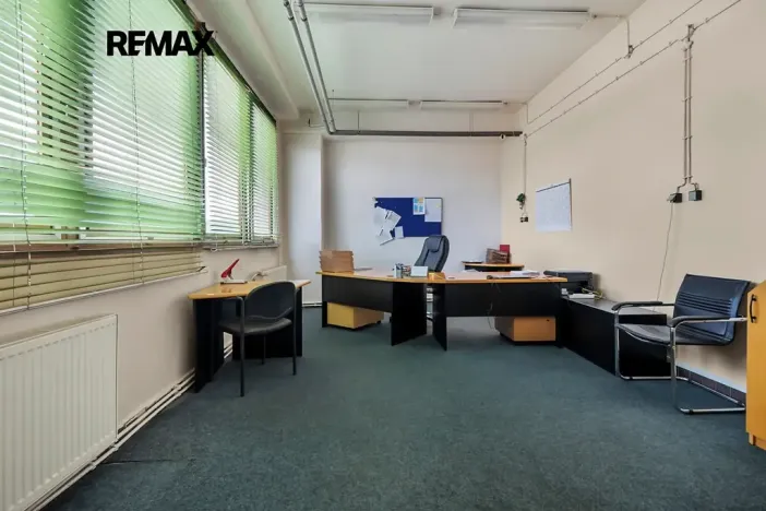 Pronájem skladu, Šumperk, Dolnostudénská, 3200 m2