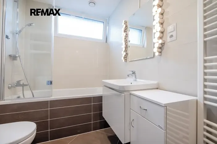 Pronájem bytu 2+kk, Praha - Kamýk, Kramperova, 57 m2