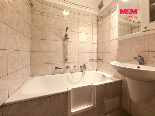 Pronájem bytu 3+1, Jablonné nad Orlicí, Nad Školou, 62 m2