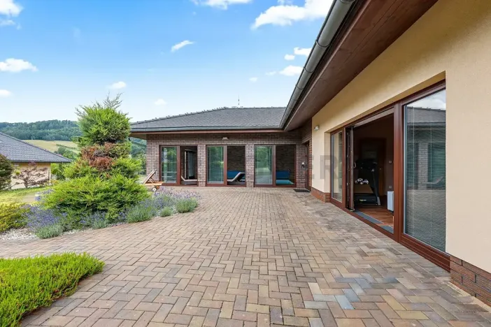 Prodej rodinného domu, Rybí, 340 m2