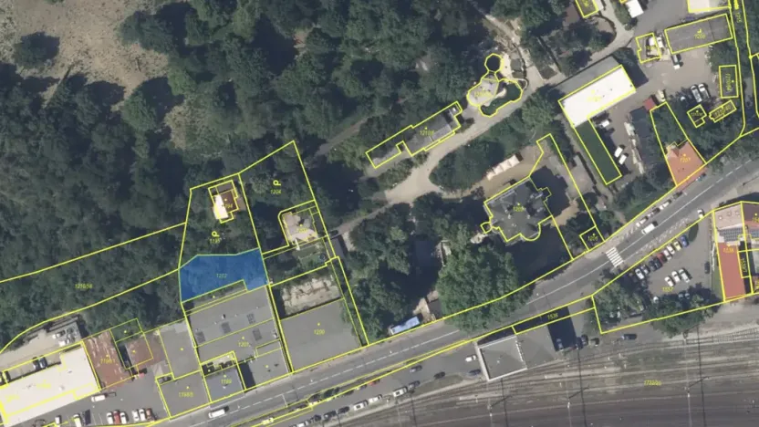 Prodej komerčního pozemku, Ústí nad Labem - Krásné Březno, Drážďanská, 448 m2