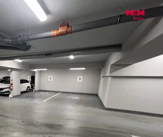 Pronájem garážového stání, Frýdek-Místek - Frýdek, Nové Dvory-Podhůří, 13 m2
