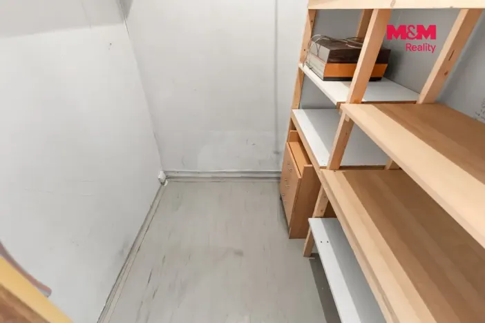 Prodej bytu 3+1, Kladno - Kročehlavy, Litevská, 56 m2