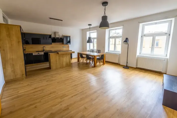 Prodej bytu 3+kk, Jihlava, Znojemská, 87 m2