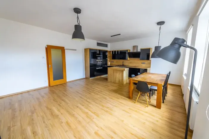 Prodej bytu 3+kk, Jihlava, Znojemská, 87 m2