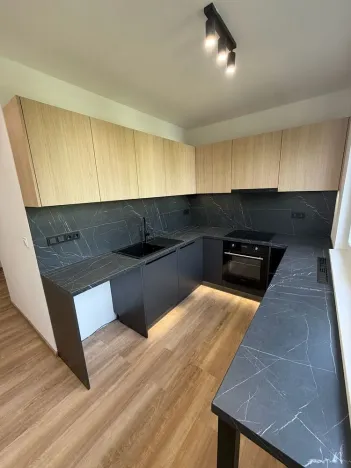 Pronájem bytu 2+1, Uherské Hradiště, Průmyslová, 55 m2