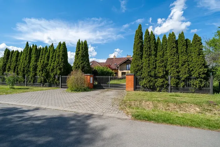 Prodej vily, Hranice, Zahradní, 633 m2