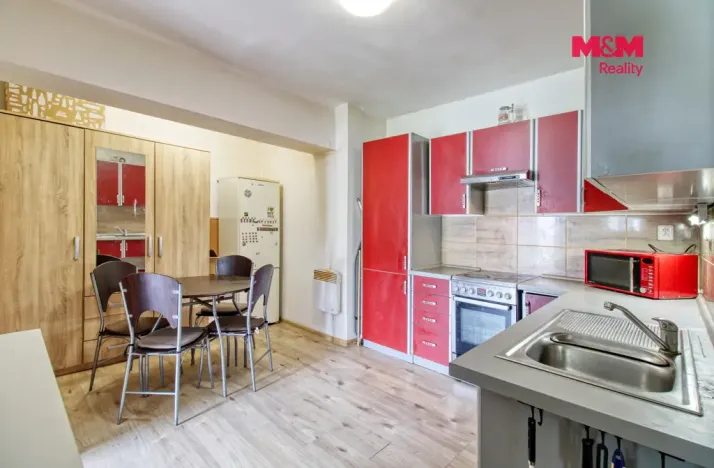 Prodej rodinného domu, Žatec, Kadaňská, 268 m2