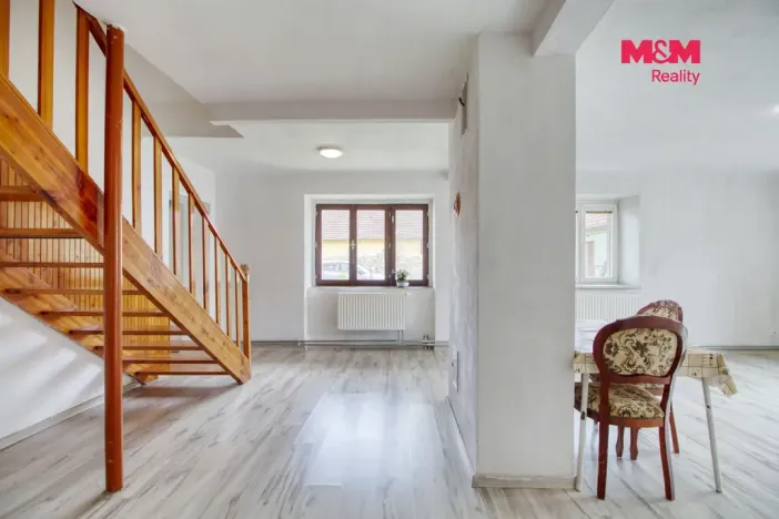 Prodej rodinného domu, Lnáře, 205 m2