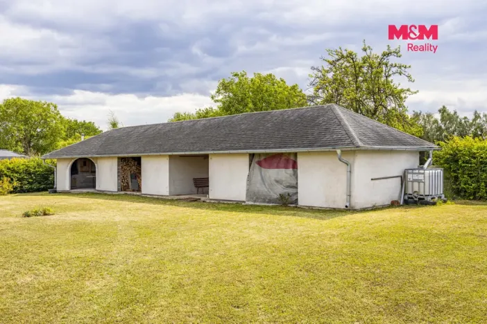 Prodej rodinného domu, Černíkovice, 280 m2