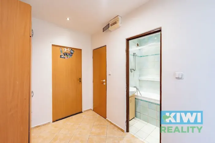 Prodej bytu 2+1, Ostrava, Plavecká, 53 m2