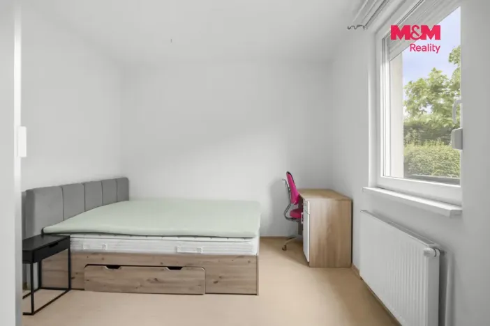 Pronájem bytu 3+1, Nupaky, U Školky, 72 m2