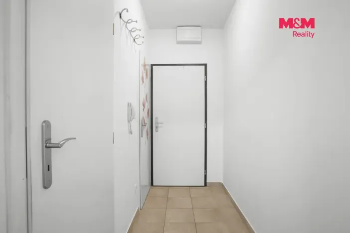 Pronájem bytu 3+1, Nupaky, U Školky, 72 m2