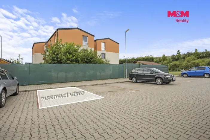 Pronájem bytu 3+1, Nupaky, U Školky, 72 m2