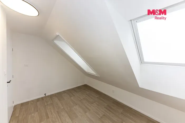Pronájem bytu 3+kk, Hostovlice, 75 m2