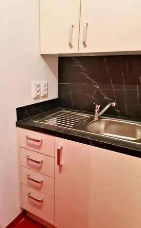 Pronájem obchodního prostoru, Brno, Bratislavská, 26 m2