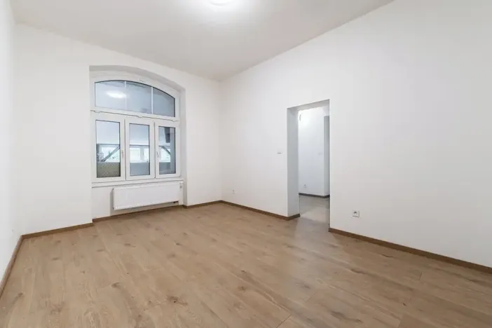 Pronájem obchodního prostoru, Praha - Nové Město, Sokolská, 20 m2