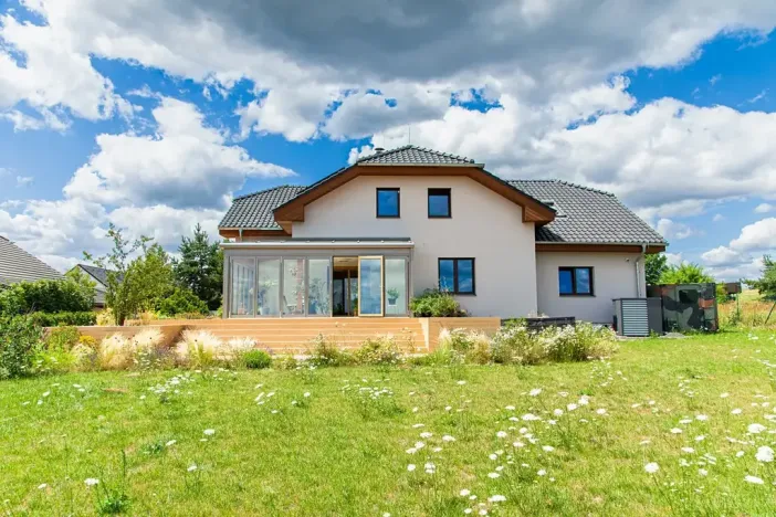 Prodej rodinného domu, Líšnice, 336 m2