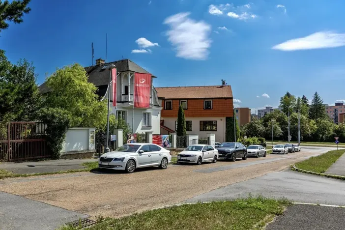 Pronájem bytu 2+kk, Plzeň, Pod Košutkou, 38 m2