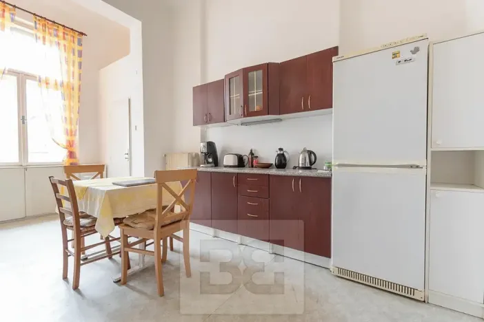 Pronájem bytu 3+1, Praha - Nové Město, Hálkova, 102 m2