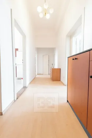 Pronájem bytu 3+1, Praha - Nové Město, Hálkova, 102 m2