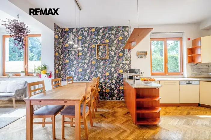 Prodej vily, Praha - Dejvice, U dejvického rybníčku, 400 m2