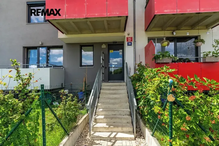 Prodej bytu 2+kk, Praha - Hostavice, U Hostavického potoka, 46 m2