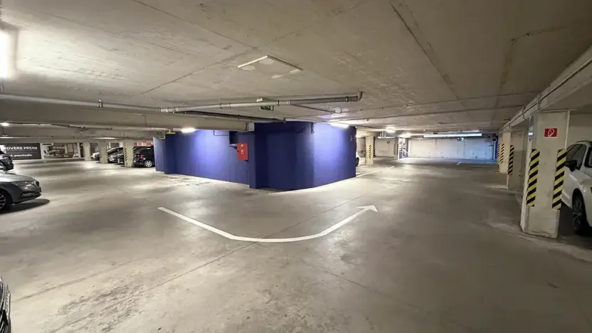 Prodej obchodního prostoru, Bratislava, Slovensko, Račianska, 7930 m2