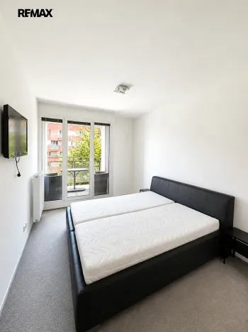 Pronájem bytu 2+kk, Kladno, Generála Selnera, 52 m2