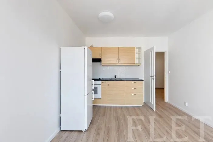Pronájem bytu 2+kk, Praha - Troja, Hnězdenská, 46 m2