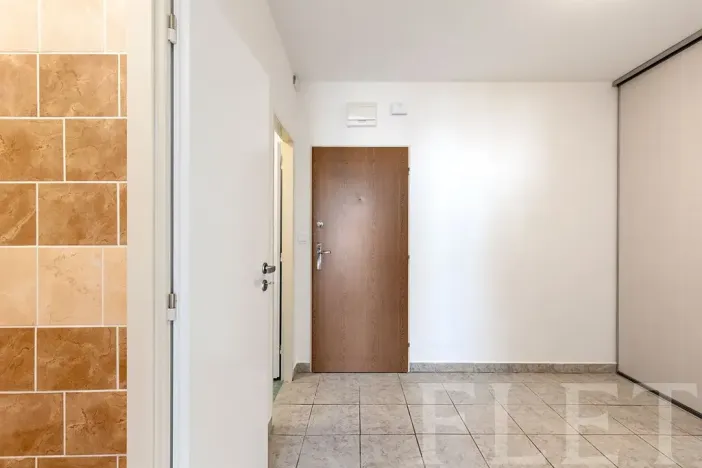 Pronájem bytu 2+kk, Praha - Troja, Hnězdenská, 46 m2