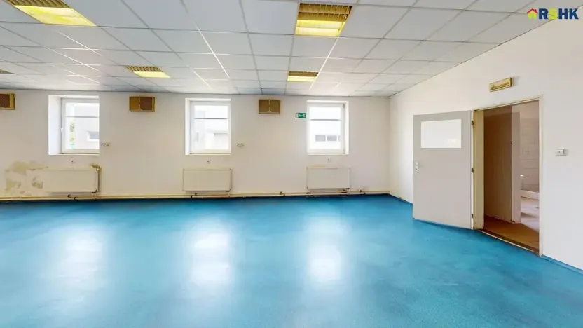 Pronájem kanceláře, Hradec Králové, Akademika Bedrny, 470 m2