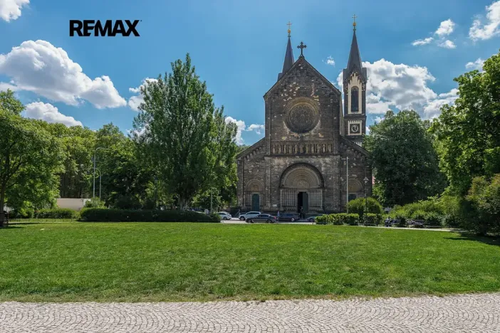 Prodej bytu 2+kk, Praha - Karlín, Sokolovská, 59 m2