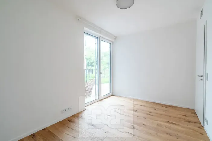 Pronájem bytu 2+kk, Praha - Radlice, U Komína, 55 m2