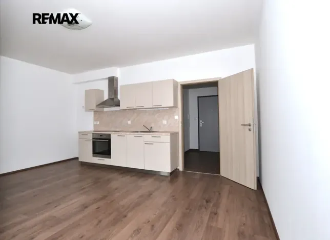 Pronájem bytu 2+kk, Plzeň, Koterovská, 42 m2