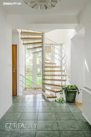 Prodej rodinného domu, Praha - Lipence, Na Bambouzku, 308 m2