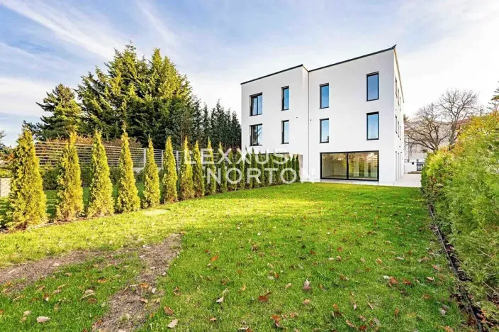 Pronájem rodinného domu, Praha - Stodůlky, Ke Koh-i-nooru, 282 m2