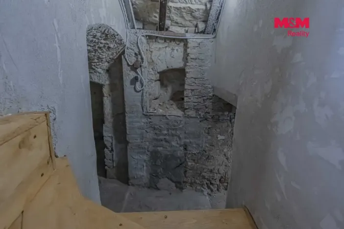 Pronájem rodinného domu, Vrátno, 302 m2