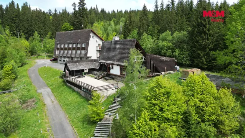 Prodej ubytování, Bílá, 900 m2